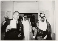 الشيخ خليفه بن حمد آل ثاني أثناء إفتتاح متحف قطر الوطنيSheikh Khalīfah bin Ḥamad Āl Thānī at the Opening of Qatar National Museum
